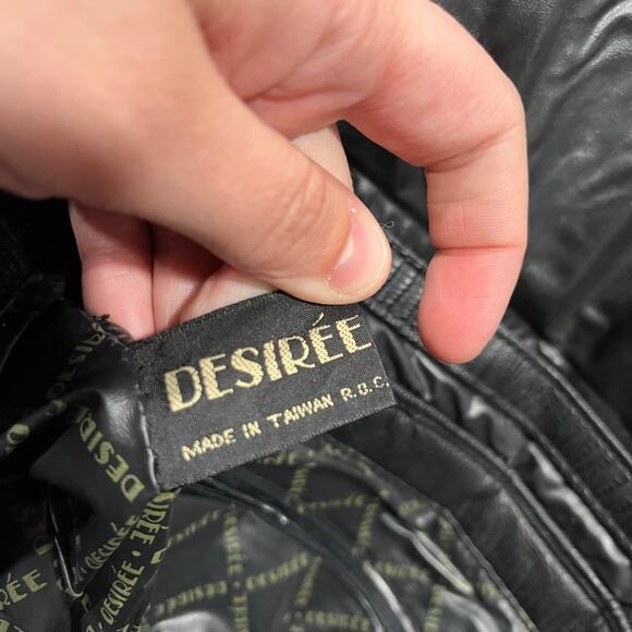 Vintage Dessiree Black Faux Leather Envelope Clutch Buckle Bag 80s Retro - Picture 7 of 9